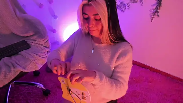 Sammysammy  online show from 11, 12, 2024