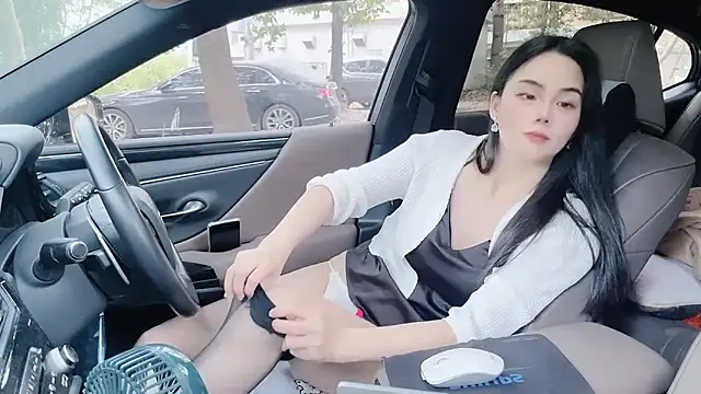 Snapshot of orla2021 chatting on 12, 12, 2024 orla2021 online show from 12, 12, 2024