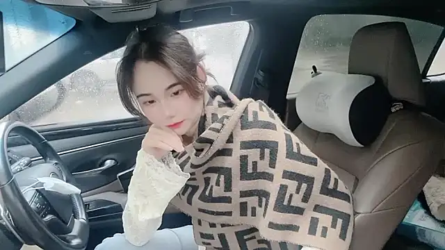 Snapshot of orla2021 chatting on 9, 11, 2025 orla2021 online show from 9, 11, 2025