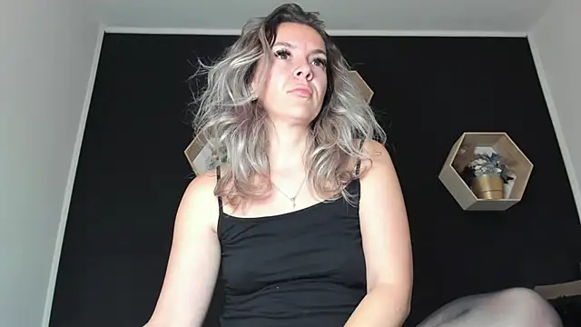 Snapshot of Alesys69 chatting on 30, 9, 2025 Alesys69 online show from 30, 9, 2025