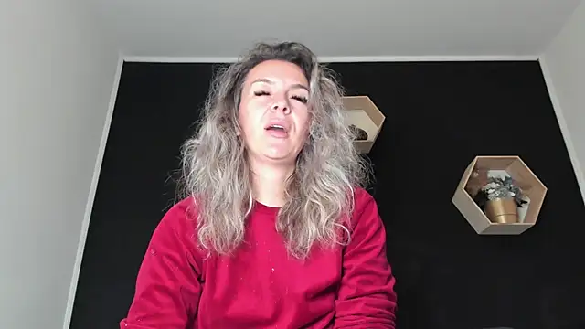 Snapshot of Alesys69 chatting on 1, 10, 2025 Alesys69 online show from 1, 10, 2025