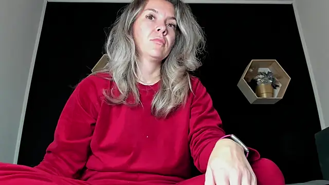 Snapshot of Alesys69 chatting on 27, 10, 2025 Alesys69 online show from 27, 10, 2025