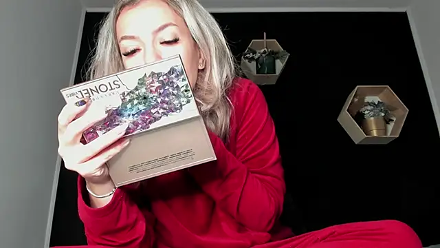 Snapshot of Alesys69 chatting on 10, 11, 2025 Alesys69 online show from 10, 11, 2025