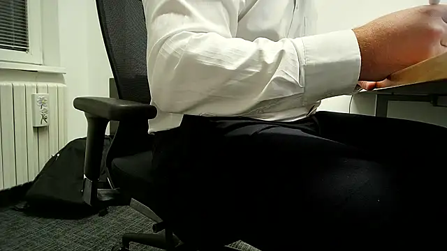 Snapshot of 69bezfleku chatting on 5, 2, 2025 69bezfleku online show from 5, 2, 2025