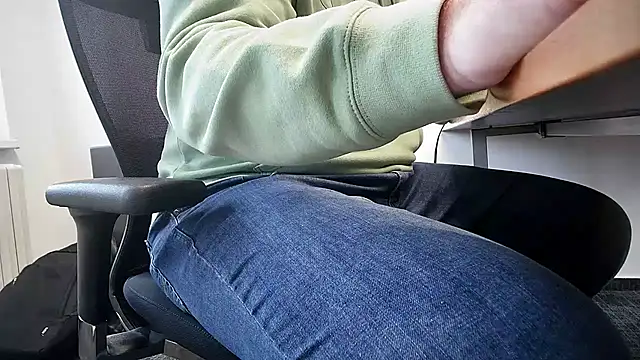 Snapshot of 69bezfleku chatting on 7, 2, 2025 69bezfleku online show from 7, 2, 2025