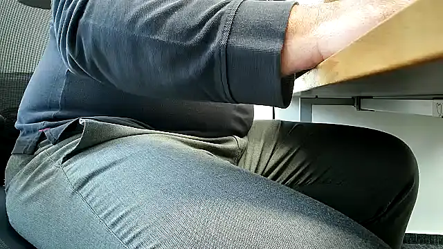 Snapshot of 69bezfleku chatting on 26, 9, 2025 69bezfleku online show from 26, 9, 2025