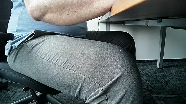 Snapshot of 69bezfleku chatting on 1, 10, 2025 69bezfleku online show from 1, 10, 2025