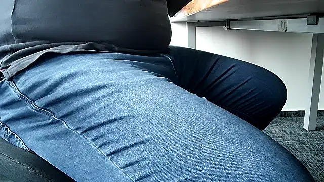 Snapshot of 69bezfleku chatting on 24, 10, 2025 69bezfleku online show from 24, 10, 2025