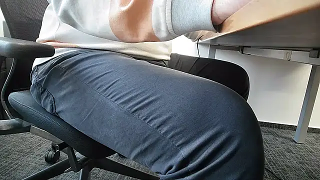 Snapshot of 69bezfleku chatting on 10, 11, 2025 69bezfleku online show from 10, 11, 2025