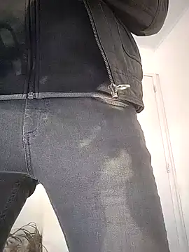 Snapshot of papiculo86 chatting on 29, 12, 2024 papiculo86 online show from 29, 12, 2024