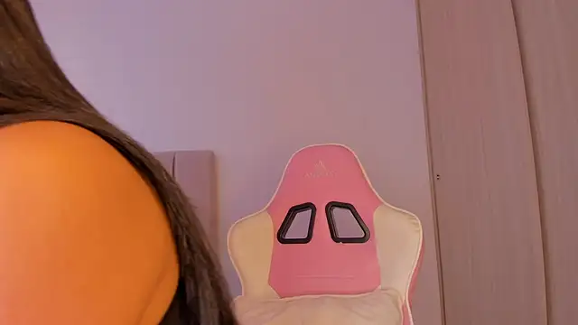 isa bunny online show from 26, 10, 2025