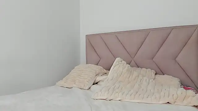 Dephne   online show from 26, 2, 2025