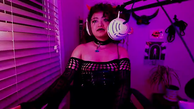 Snapshot of Azazelgains chatting on 17, 12, 2025 Azazelgains online show from 17, 12, 2025