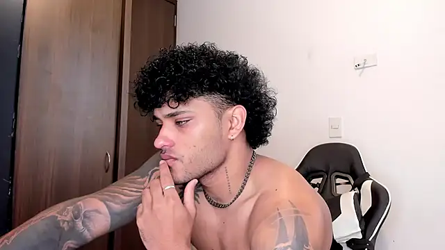 Alessandro Vanni online show from 12, 12, 2024