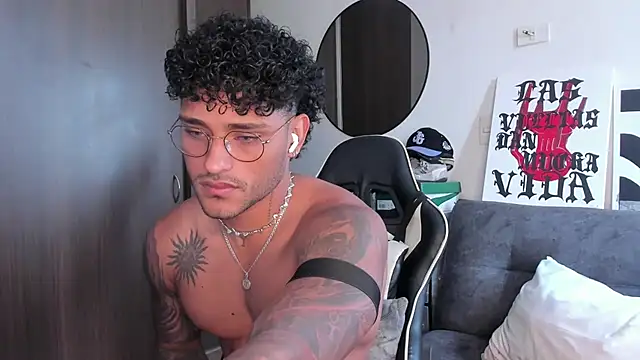 Alessandro Vanni online show from 2, 10, 2025