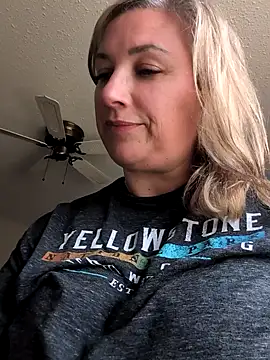 Canadian BBW online show from 21, 5, 2026