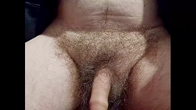 Snapshot of hairyuncut00 chatting on 6, 12, 2024 hairyuncut00 online show from 6, 12, 2024