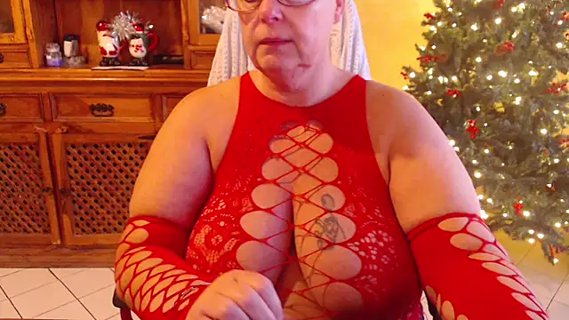 Snapshot of MISS_LINDAH chatting on 30, 11, 2025 MISS LINDAH online show from 30, 11, 2025