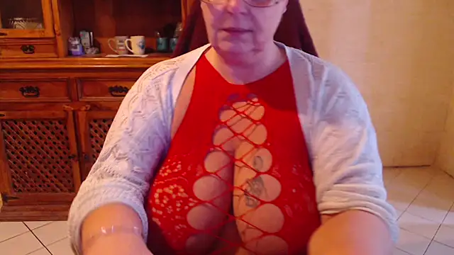 Snapshot of MISS_LINDAH chatting on 13, 2, 2026 MISS LINDAH online show from 13, 2, 2026