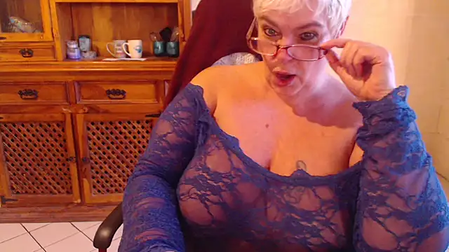Snapshot of MISS_LINDAH chatting on 22, 2, 2026 MISS LINDAH online show from 22, 2, 2026