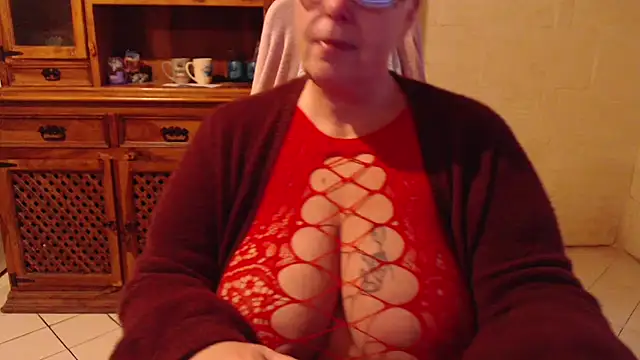 MISS LINDAH online show from 1, 4, 2026