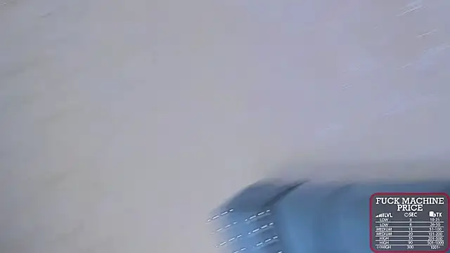 Imannejulienne online show from 10, 4, 2026