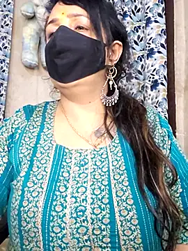 cute-tanvi online show from 7, 4, 2026