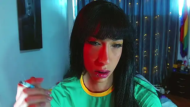 Kenisha Sweet online show from 12, 4, 2026