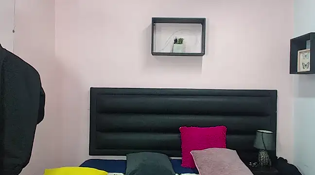 Snapshot of ares_sexxx chatting on 10, 2, 2025 ares sexxx online show from 10, 2, 2025