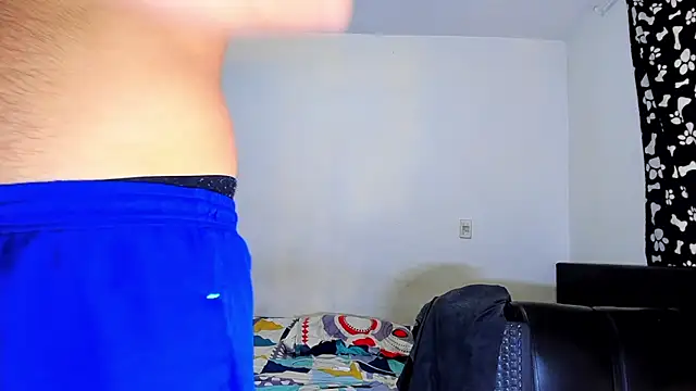 Snapshot of ares_sexxx chatting on 5, 10, 2025 ares sexxx online show from 5, 10, 2025