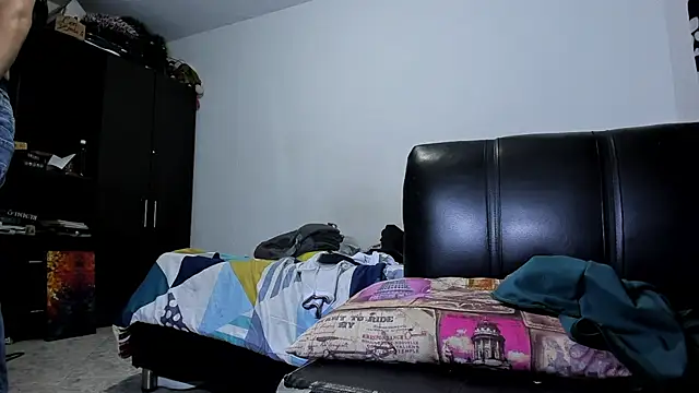 Snapshot of ares_sexxx chatting on 16, 10, 2025 ares sexxx online show from 16, 10, 2025