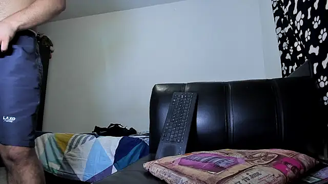 Snapshot of ares_sexxx chatting on 17, 10, 2025 ares sexxx online show from 17, 10, 2025