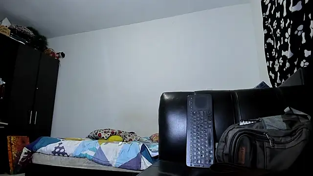 Snapshot of ares_sexxx chatting on 22, 10, 2025 ares sexxx online show from 22, 10, 2025