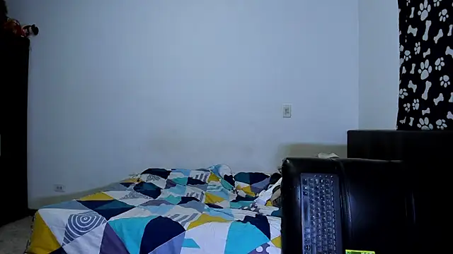 Snapshot of ares_sexxx chatting on 12, 11, 2025 ares sexxx online show from 12, 11, 2025