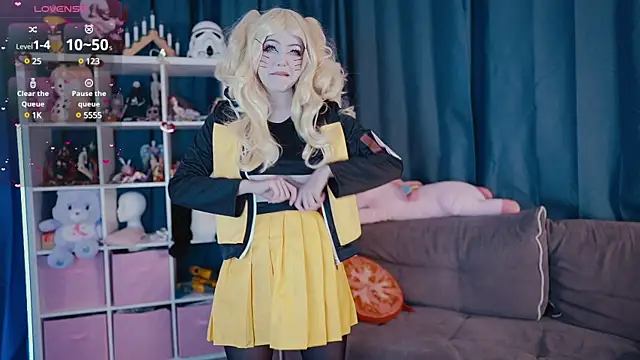 Snapshot of MadnessAlison chatting on 19, 3, 2025 MadnessAlison online show from 19, 3, 2025