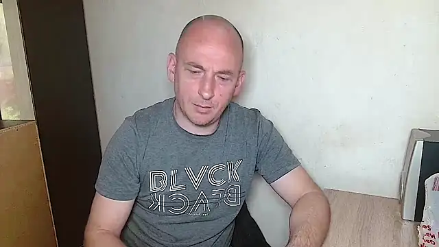 Snapshot of Johan___Barker chatting on 21, 4, 2026 Johan Barker online show from 21, 4, 2026
