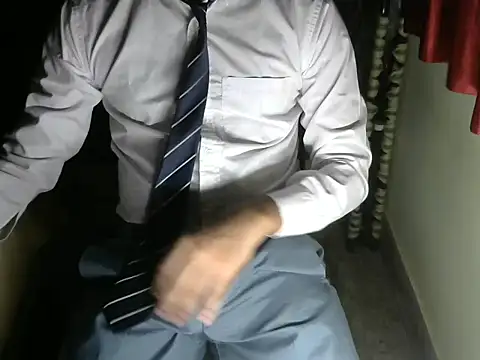 Snapshot of aloneboy1996 chatting on 29, 9, 2025 aloneboy1996 online show from 29, 9, 2025