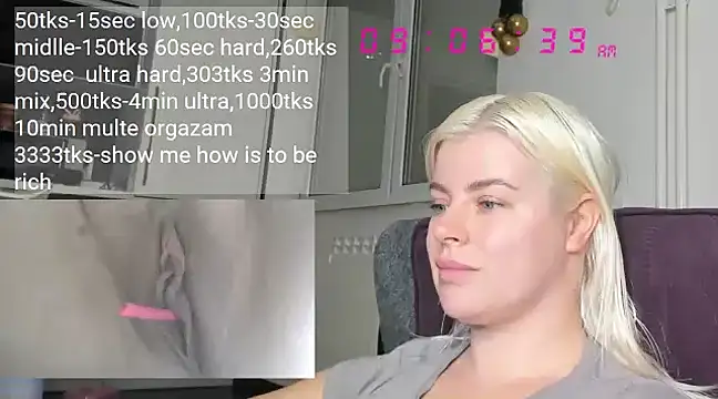 Snapshot of queenofthenighttt chatting on 21, 12, 2024 queenofthenighttt online show from 21, 12, 2024