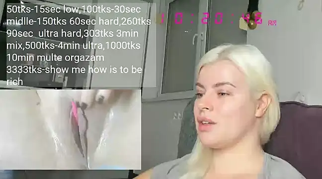 Snapshot of queenofthenighttt chatting on 22, 12, 2024 queenofthenighttt online show from 22, 12, 2024