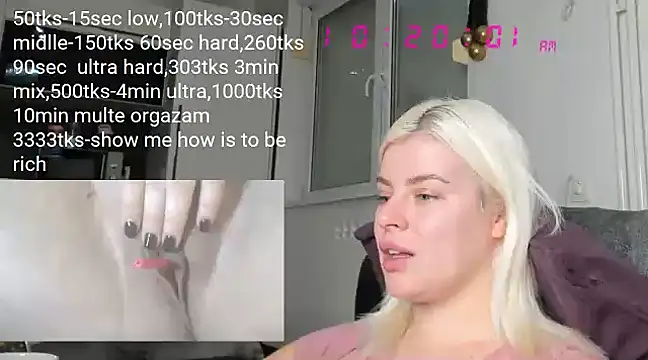 Snapshot of queenofthenighttt chatting on 2, 1, 2025 queenofthenighttt online show from 2, 1, 2025