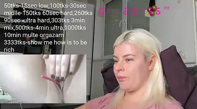 Snapshot of queenofthenighttt chatting on 2, 1, 2025 queenofthenighttt online show from 2, 1, 2025