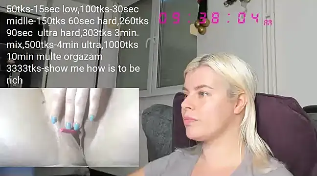 Snapshot of queenofthenighttt chatting on 4, 1, 2025 queenofthenighttt online show from 4, 1, 2025