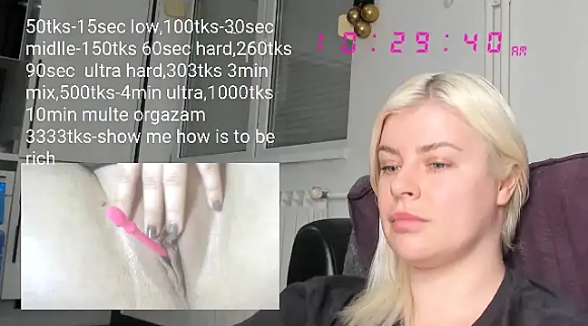 Snapshot of queenofthenighttt chatting on 11, 2, 2025 queenofthenighttt online show from 11, 2, 2025