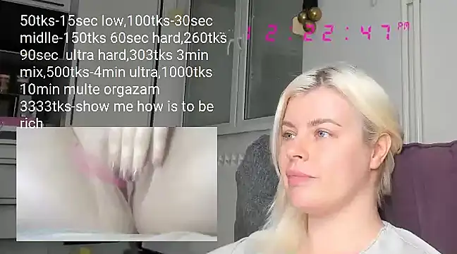 Snapshot of queenofthenighttt chatting on 22, 2, 2025 queenofthenighttt online show from 22, 2, 2025