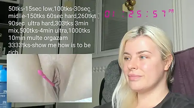 Snapshot of queenofthenighttt chatting on 23, 2, 2025 queenofthenighttt online show from 23, 2, 2025