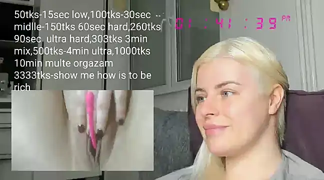 Snapshot of queenofthenighttt chatting on 28, 2, 2025 queenofthenighttt online show from 28, 2, 2025