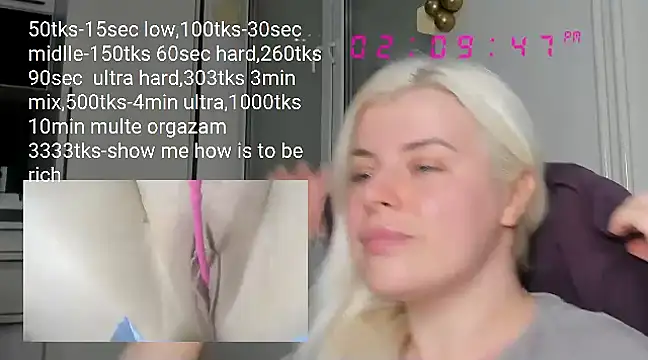 Snapshot of queenofthenighttt chatting on 10, 3, 2025 queenofthenighttt online show from 10, 3, 2025