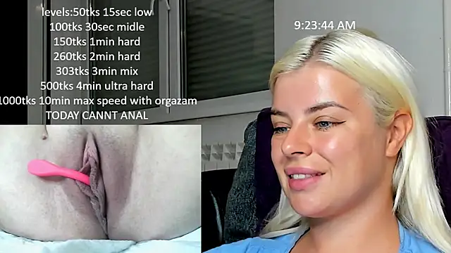 Snapshot of queenofthenighttt chatting on 23, 9, 2025 queenofthenighttt online show from 23, 9, 2025