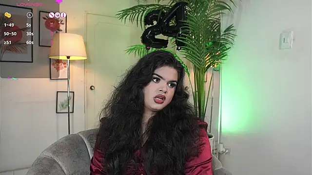 artechloe online show from 5, 11, 2025