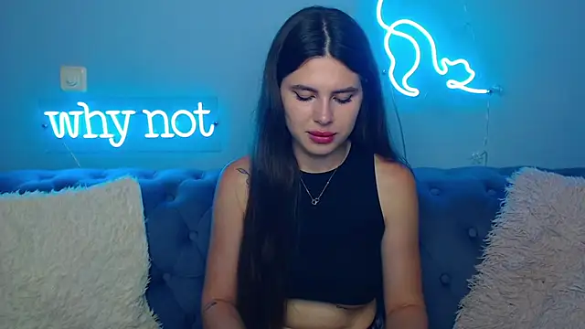 Snapshot of ViollinaLove chatting on 10, 7, 2026 ViollinaLove online show from 10, 7, 2026